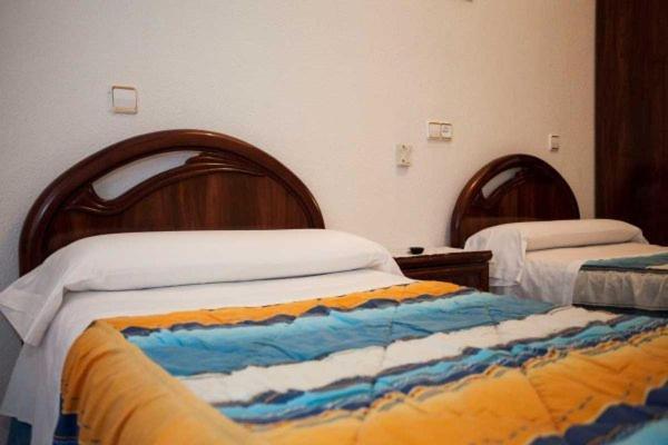 מדריד Hostal Palacios Fuencarral מראה חיצוני תמונה