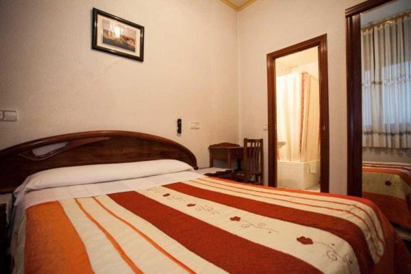 מדריד Hostal Palacios Fuencarral מראה חיצוני תמונה