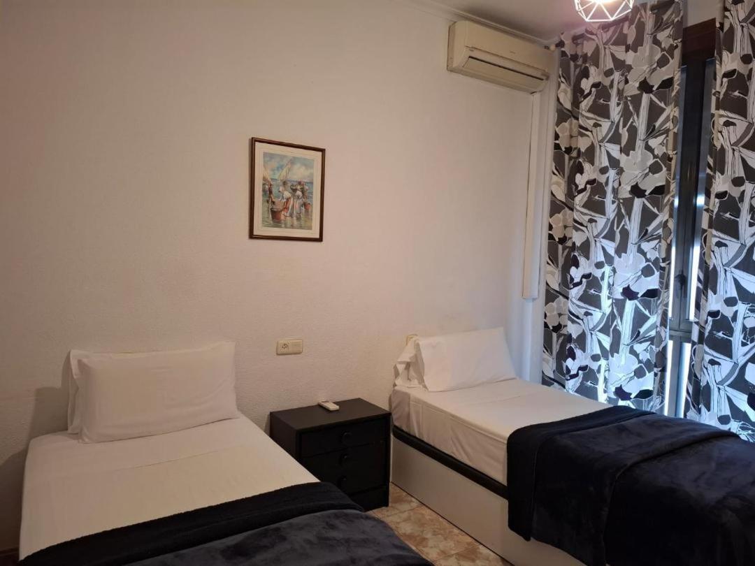 מדריד Hostal Palacios Fuencarral מראה חיצוני תמונה