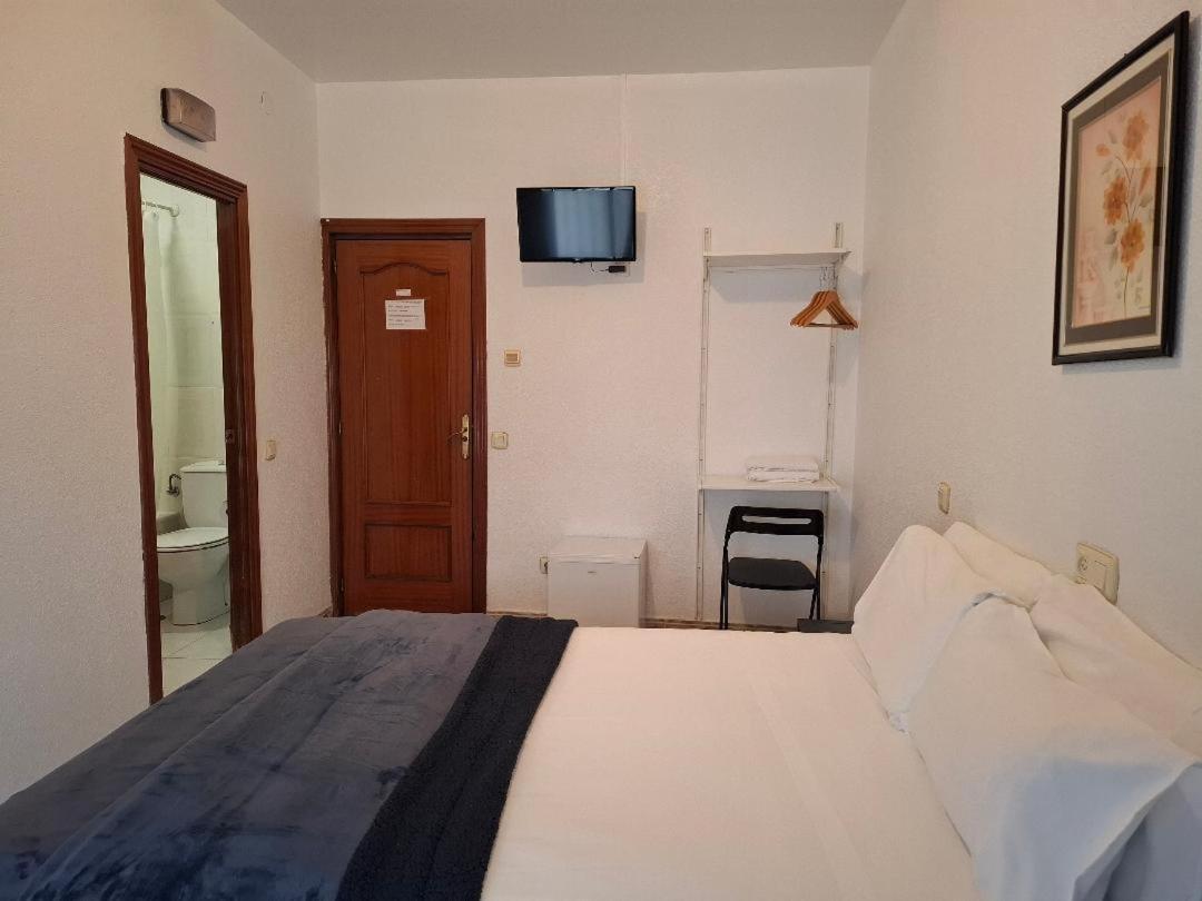 מדריד Hostal Palacios Fuencarral מראה חיצוני תמונה