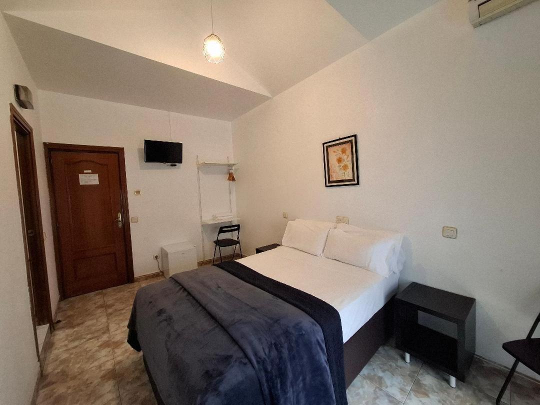 מדריד Hostal Palacios Fuencarral מראה חיצוני תמונה