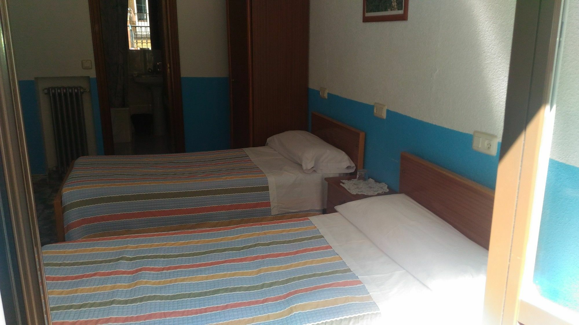 מדריד Hostal Palacios Fuencarral מראה חיצוני תמונה